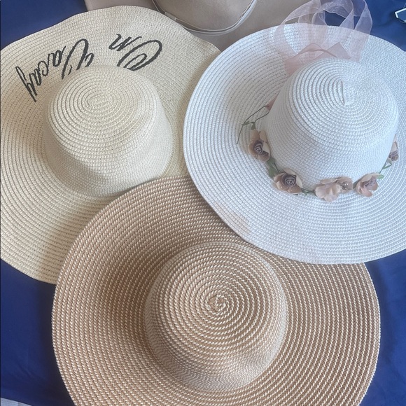 Accessories - Elegant Straw Sun Hats